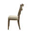 Chaise d'appoint en tissu brun et chêne vieilli 2. Siège rembourré avec coussin de 2 po de densité D22. Fabrication en bois massif. Aspect classique et polyvalent. Charmantes pattes arrières antiques. P 19 po x l 39 po x H 35 po
