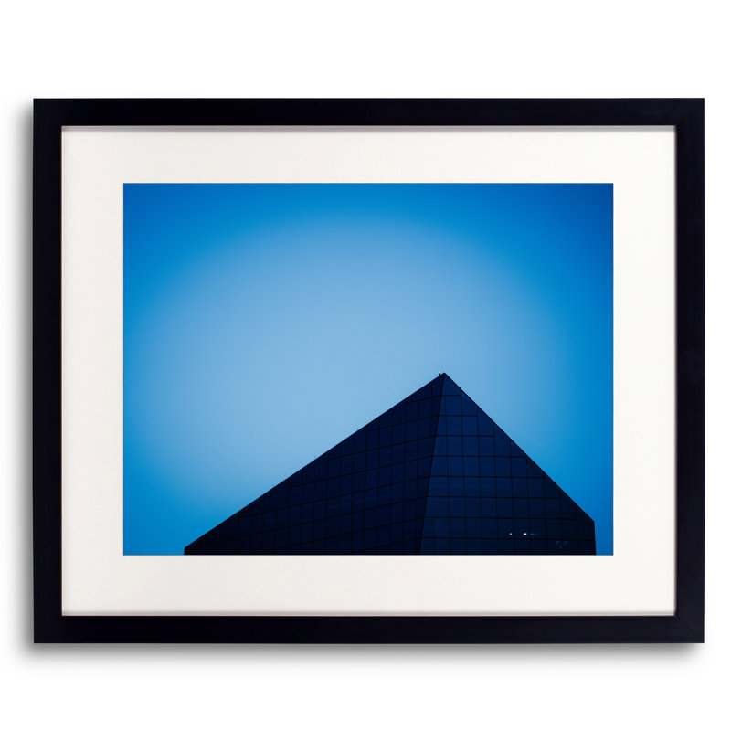 «T basculpoint» par Kevin Quinn, Art encadré, H 24 po x l 30 po