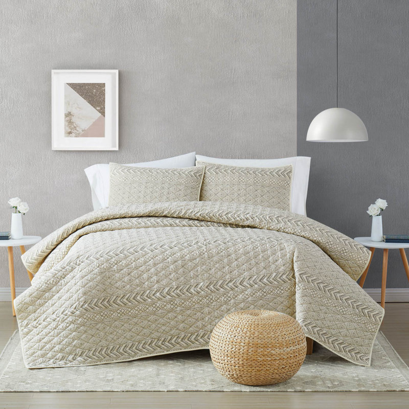 Ivory Cotton Full Quilt Set with Reversible Design