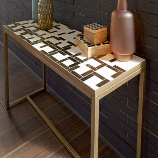 Console 44"