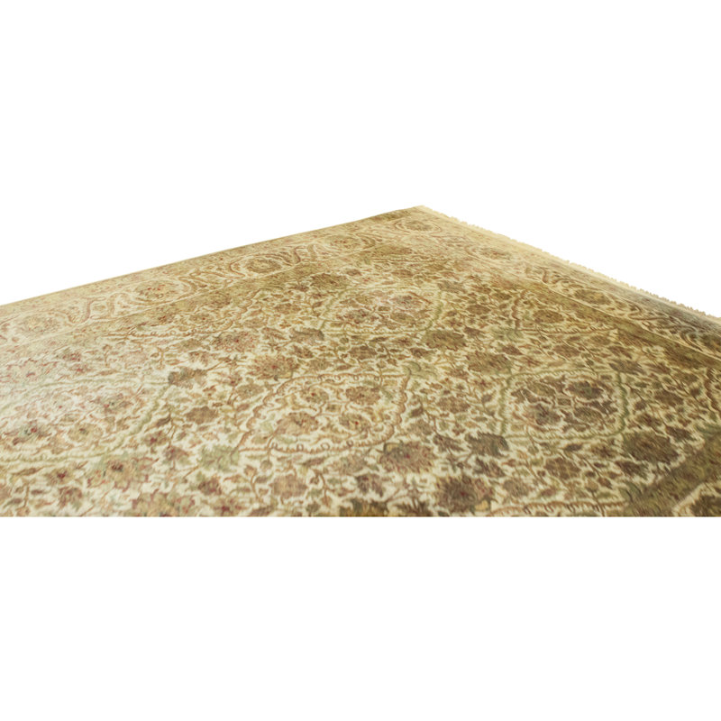 Hand Knotted Wool Oriental Area Rug in Cream