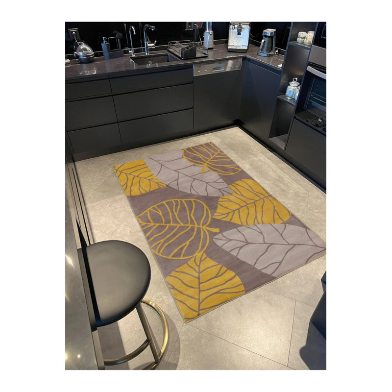 Leaf Patterned Woven Base Carpet, Rectangle 4' x 5'11"