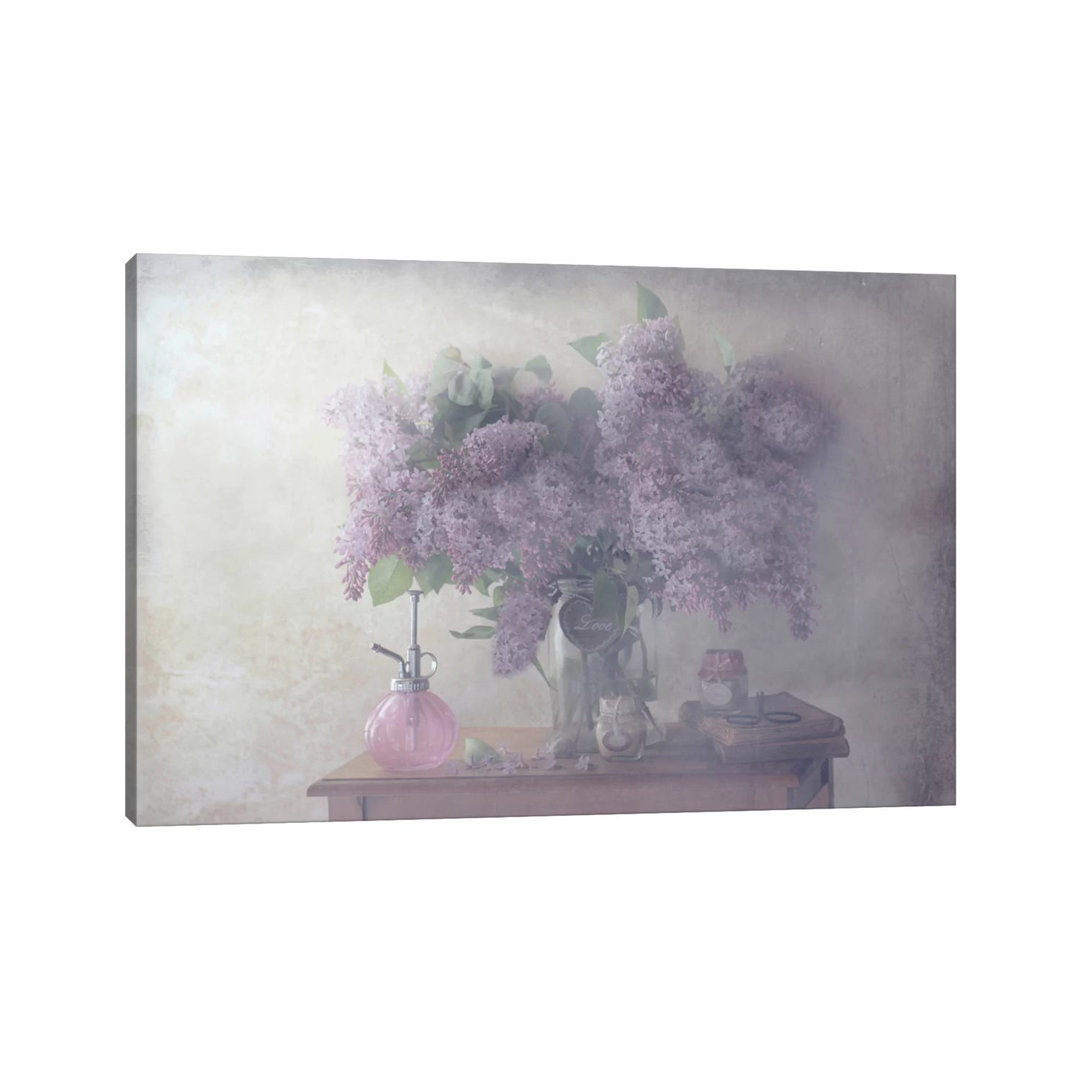 Sweet Lilacs von Delphine Devos - Galerie-verpackte Leinwand Giclée auf Leinwand