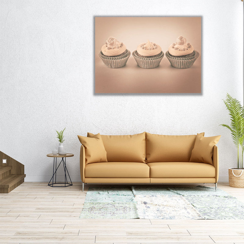 Three Cupcakes 2 - reproduction d'art sur toile, Beige, H 36 po x l 48 po