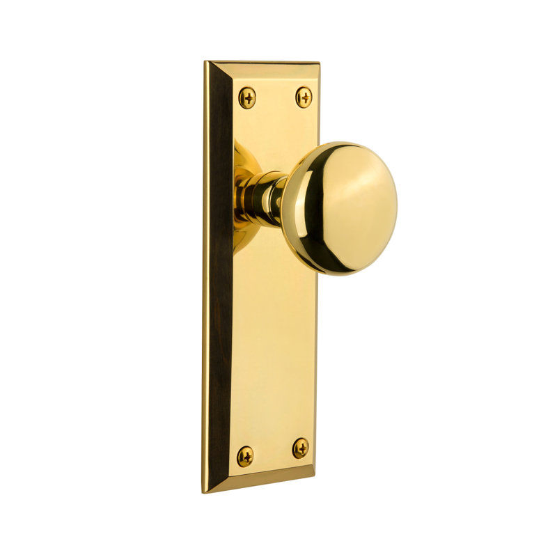 Grandeur Fifth Avenue Plate Passage with Fifth Avenue Door Knob, Polished Brass, 2 3/4"