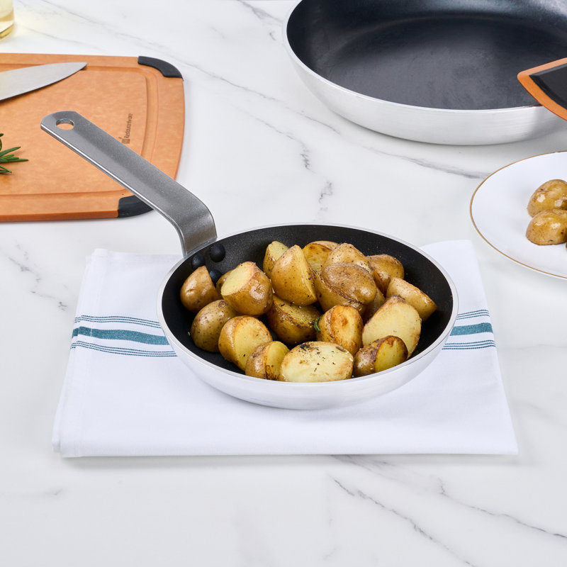 Ensemble de poêles à frire en aluminium antiadhésif de 7,76 po avec poignée ergonomique compatible avec plaque à induction