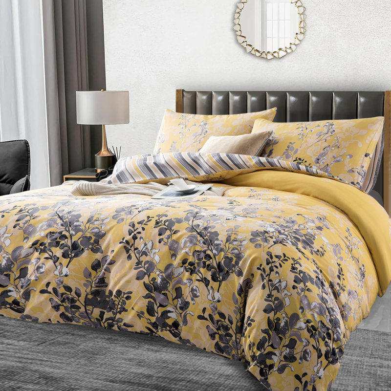 250TC Brushed Microfiber Duvet Cover Set with Pillowcases (3 in 1), Ochre/Black Floral
