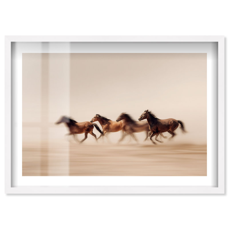 "Desert Steeds II", reproduction d'art acrylique sur toile encadrée par Notoriart, cadre blanc, 15 x 10, H 11 po x l 16 po