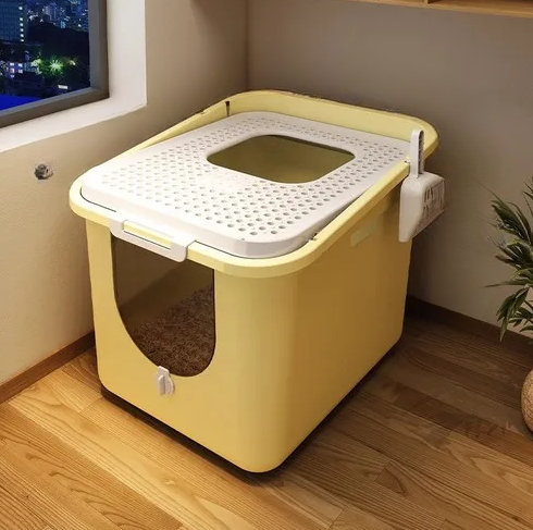 Gower Plastic Litter Box, Yellow