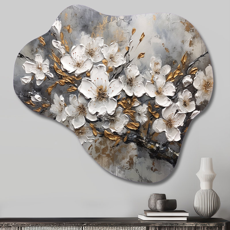 «White Grey Cherry Blossum Harmony I», art mural floral en métal, sculpture murale asymétrique en métal, H 28 po x l 25 po