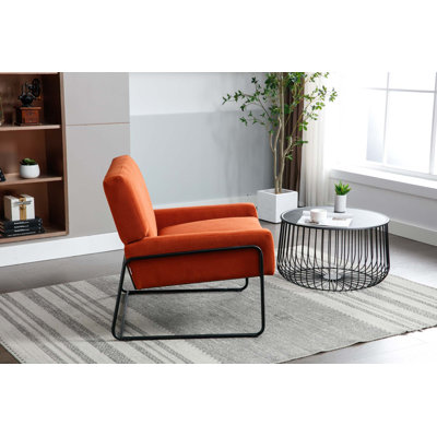 Fauteuil moderne incliné avec structure en métal