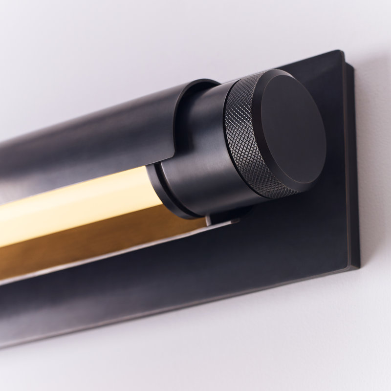 Capa 1 - Light LED Vanity Light, Bronze