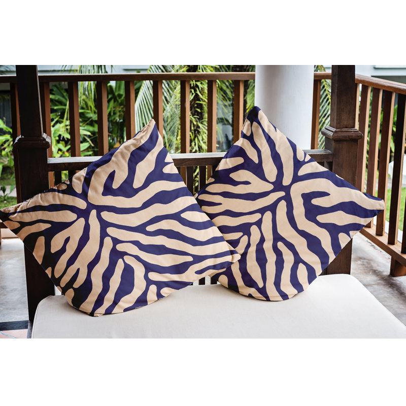 Coussin décoratif intérieur / extérieur à rayures animales, 18 po x 18 po, Mauve