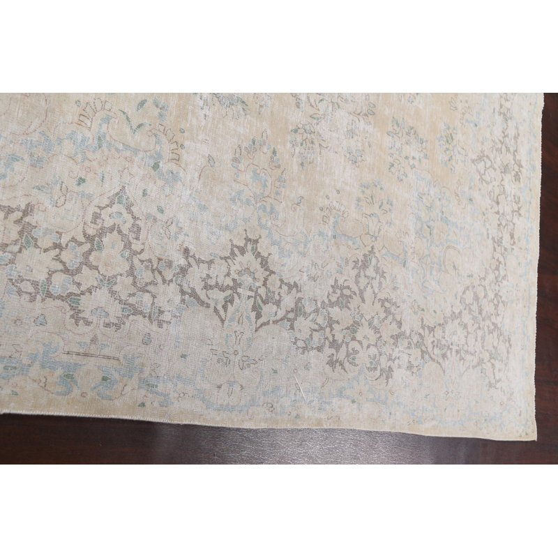 Tapis traditionnel délavé discret 10 x 13