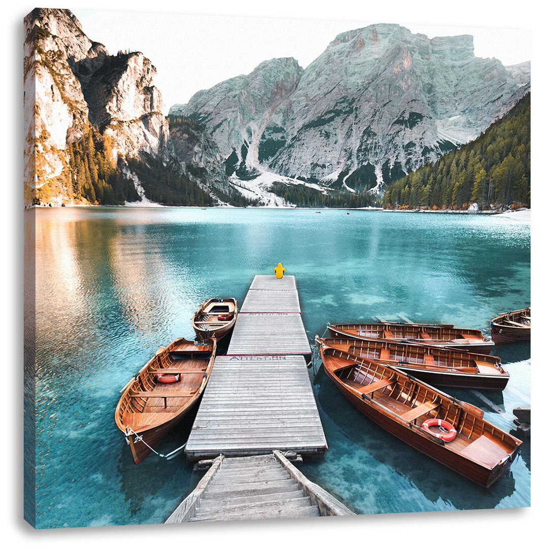 Leinwandbild Steg und Berge am Pragser Wildsee