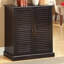 Armoire à chaussures avec tablettes réglables et portes à persiennes-615398673