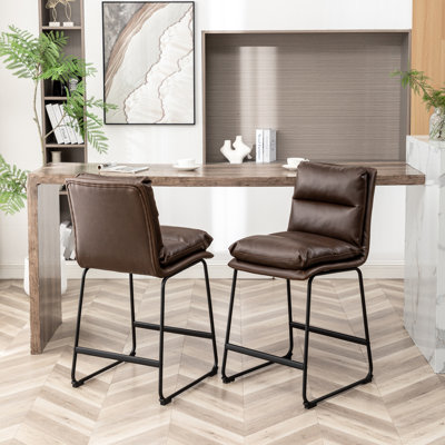 De 2 tabourets rembourrés de 26 pouces, brun antique, chaises de salle à manger contemporaines, similicuir, structure en métal, rembourrage en mousse pour une assise stable et confortable en cuir et métal modernes, expérience élégante