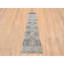Tapis de couloir gris noué à la main de conception unique nouvel âge 2 pi 7 po x 22 pi 3 po Takwon