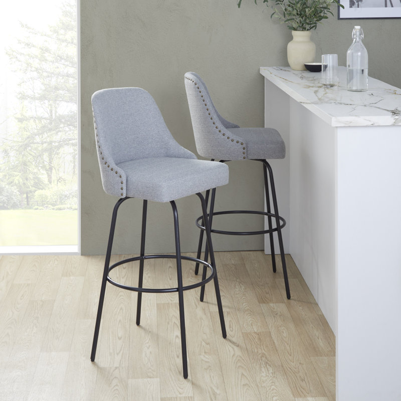 Tabouret de bar clouté 30 po à hauteur fixe avec pieds en métal et repose-pieds rond - ensemble de 2, Light Grey/Brass
