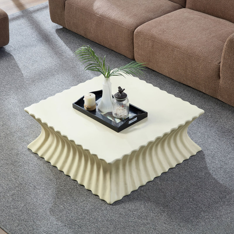 Square Manolis with sturdy base