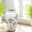 Vase cylindrique en céramique 8 x 8 x 13,5 po avec motif botanique brun