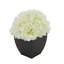 Arrangement d'hortensias en tissu synthétique blanc dans un pot à fleurs-1553681567-1488260805