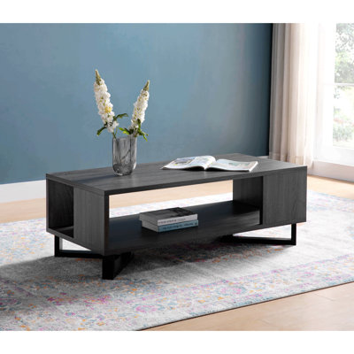 Table basse noire et grise vieillie