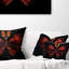 Papillon rouge fractal foncé - coussin imprimé abstrait
