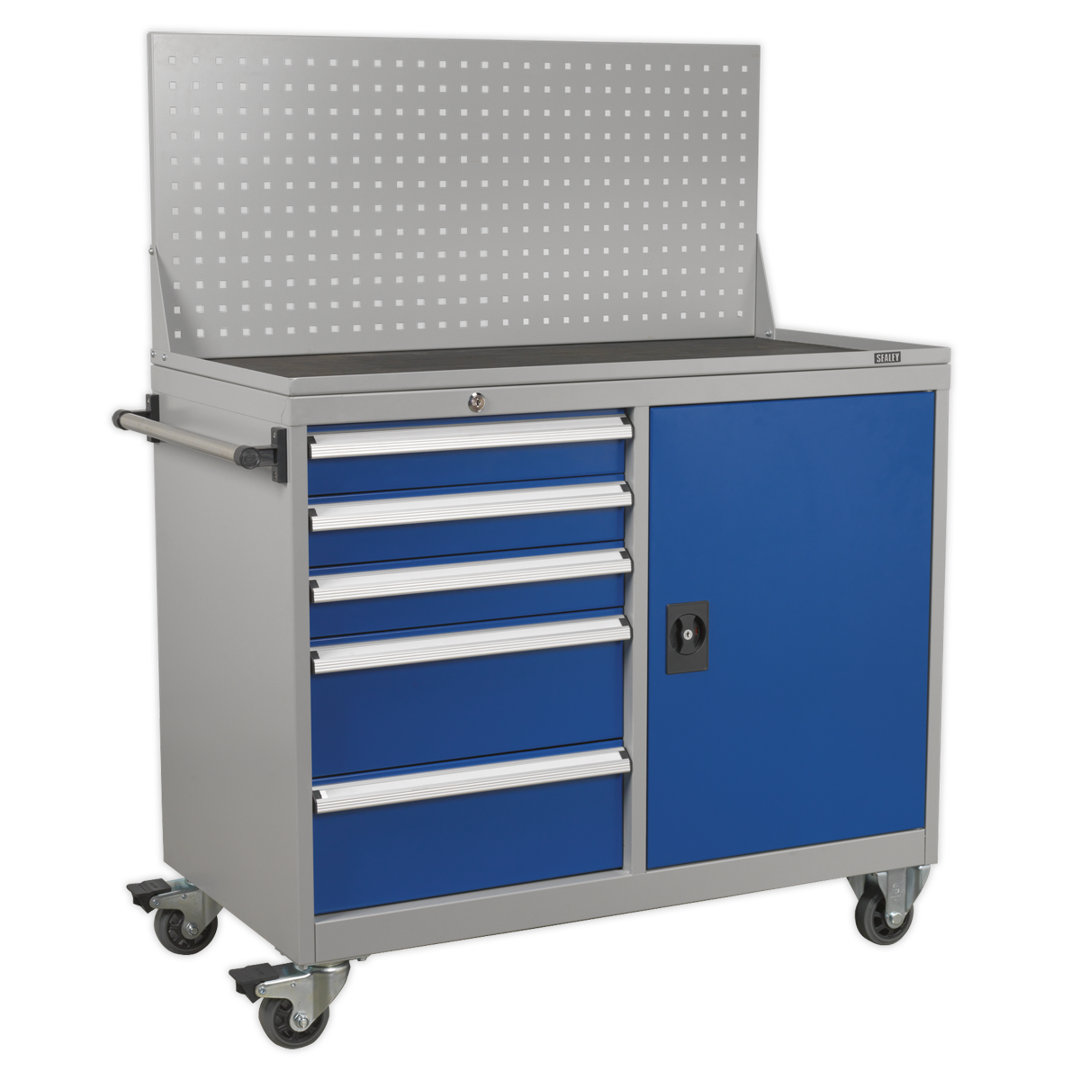 Metal Single Storage Cabinet ( 145cm H x 117cm W x 58cm D)