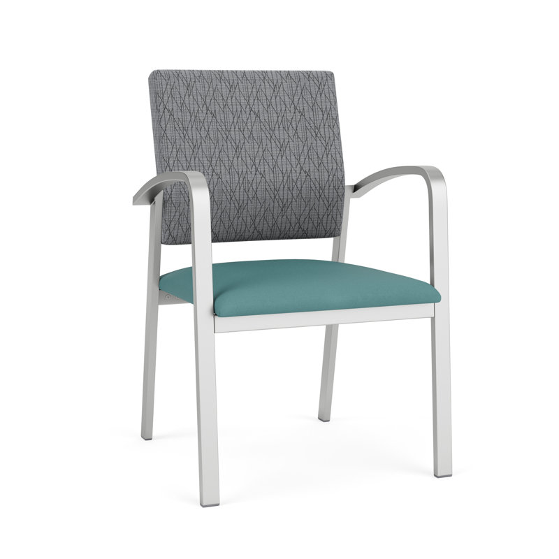 Chaise d'invité Newport, Argent, Noir Patriot Plus - nettoyez le vinyle avec un lin