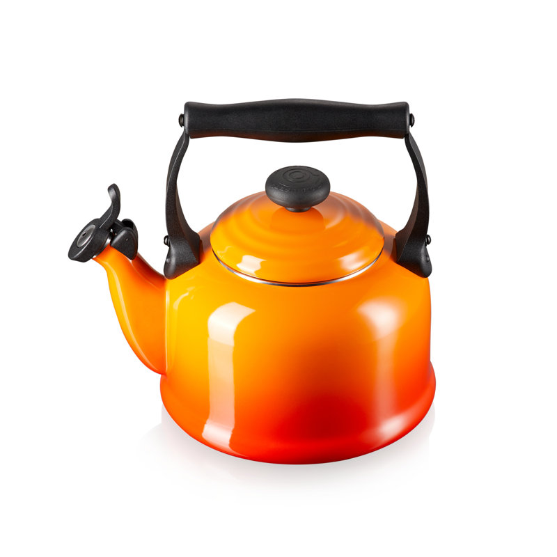 Le Creuset Traditional Kettle with Fixed Whistle 2.1L, Volcanic