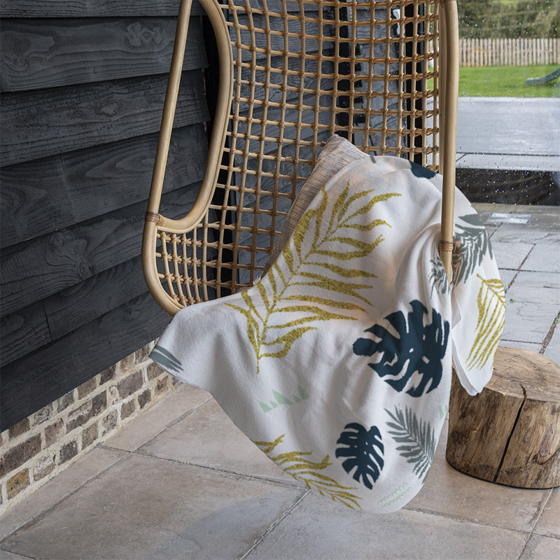 Puente Quilted Throw Blanket