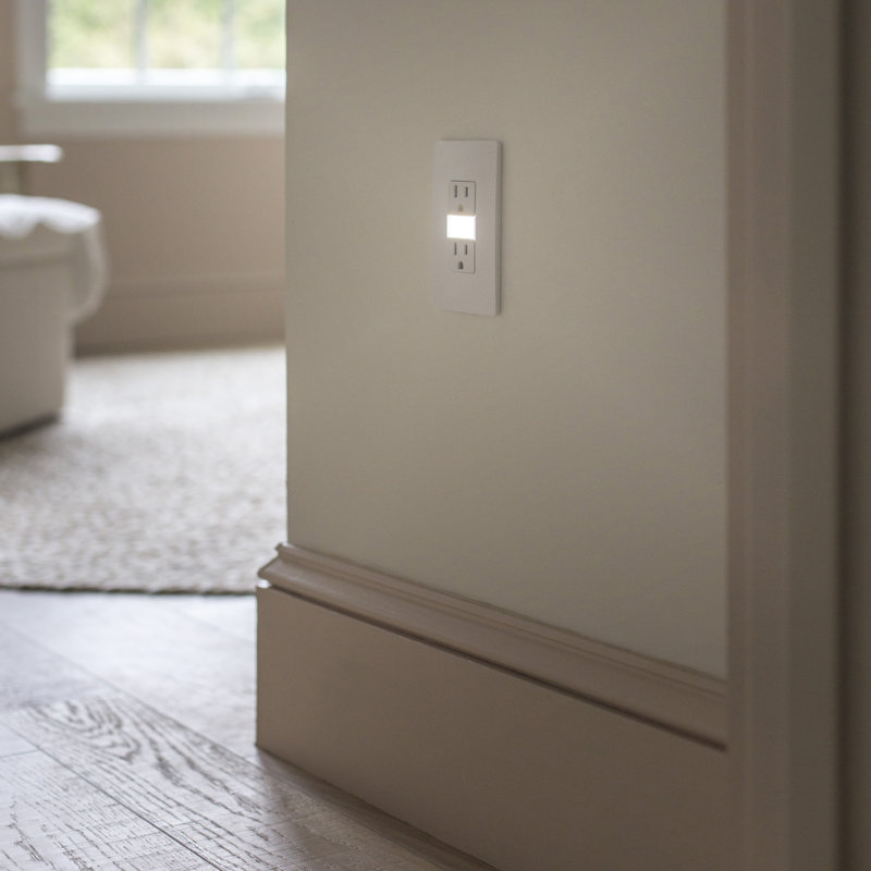  Prise de lumière radiant résistante au sabotage de 15 ampères avec réglages de lumière réglables, Blanc