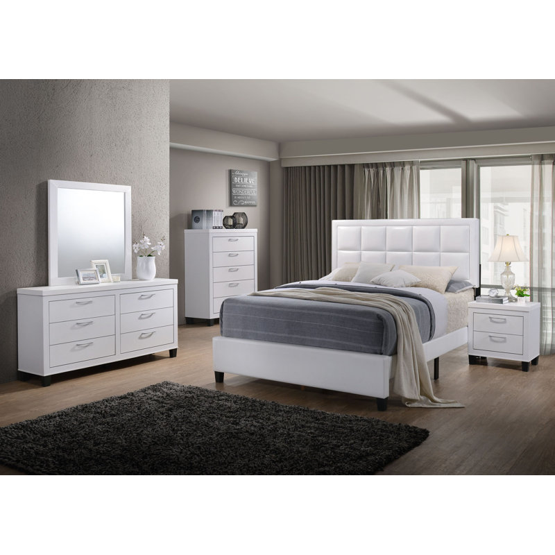 Kerrilynn Piece Bedroom Set, White