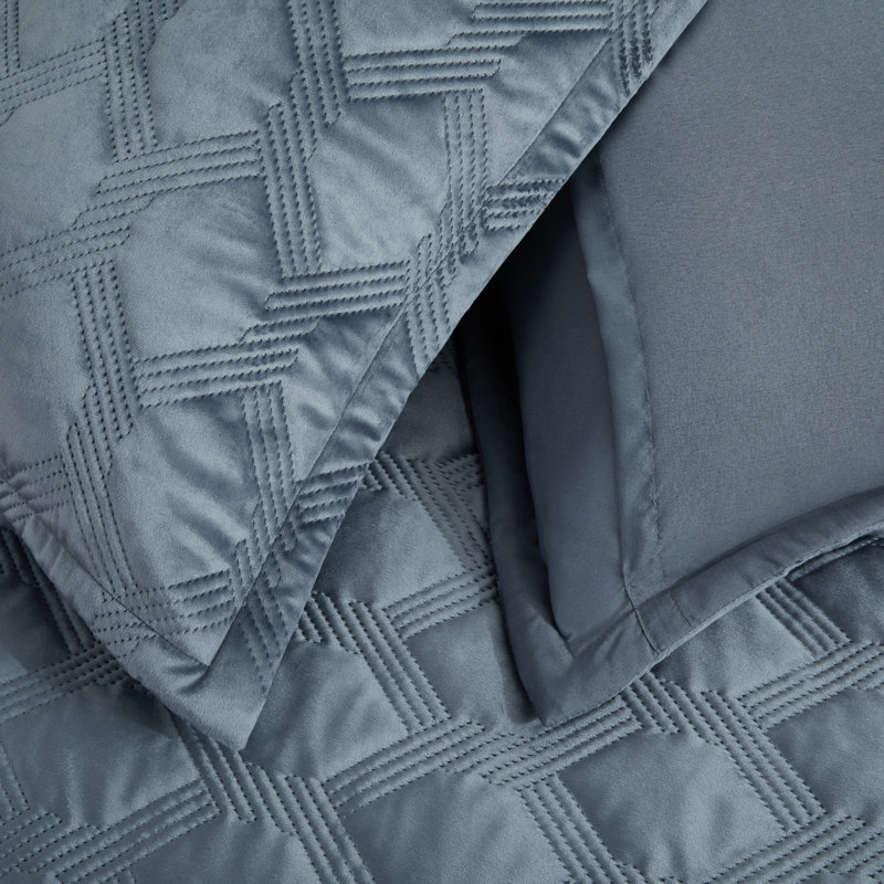 Reversible Diamond Embossed Bedspread Set – Geometric Quilt With Shams, King Bedspread Set with 2 Pillow Shams