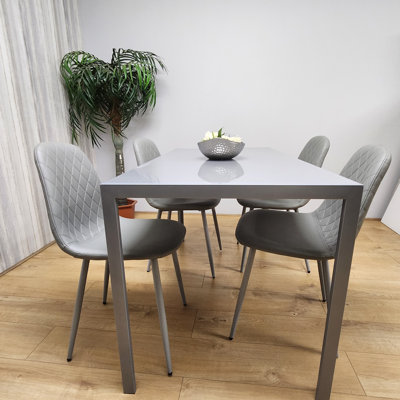 Teddrick 4 - Person Dining Set