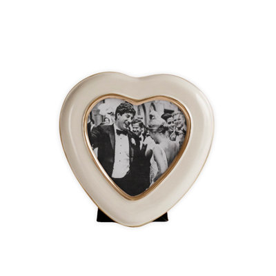 Encanto Giftables Heart Frame