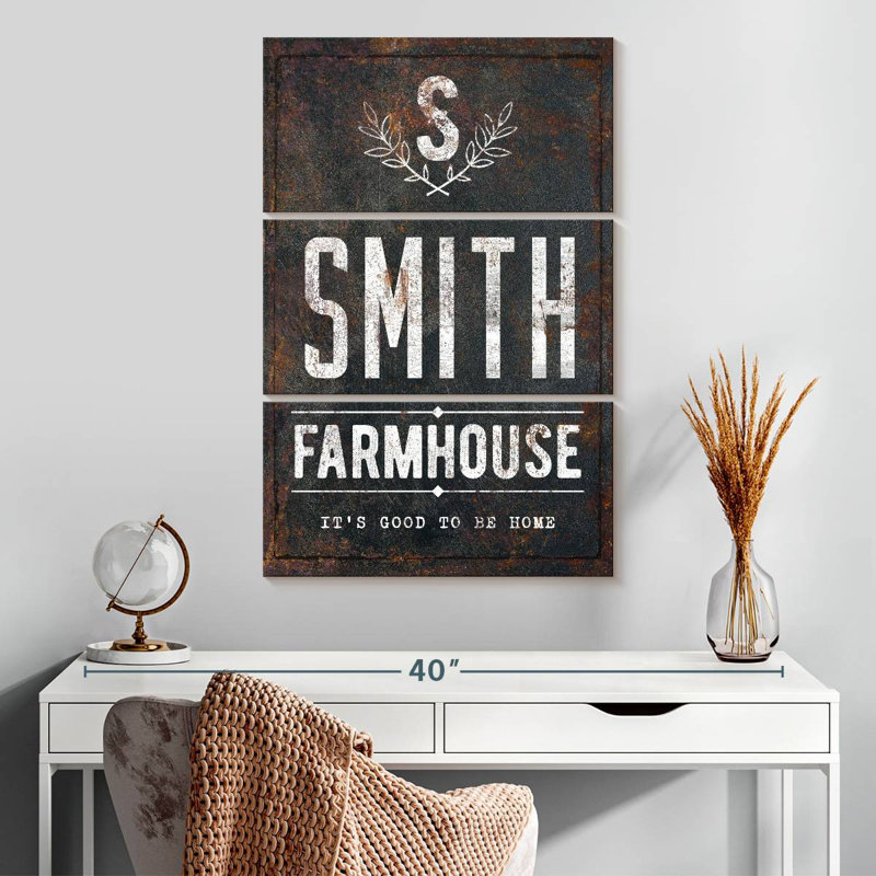 Tergel Smith Farmhouse, H 32 po x l 20 po