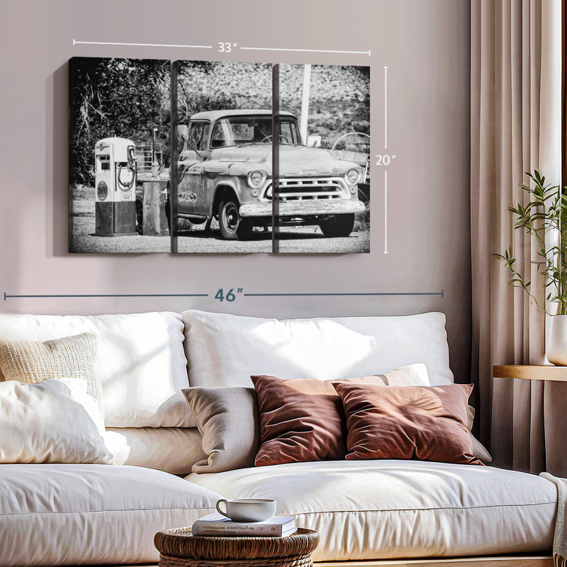 "Ancienne station-service d'essence" sur toile, H 20 po x l 33 po