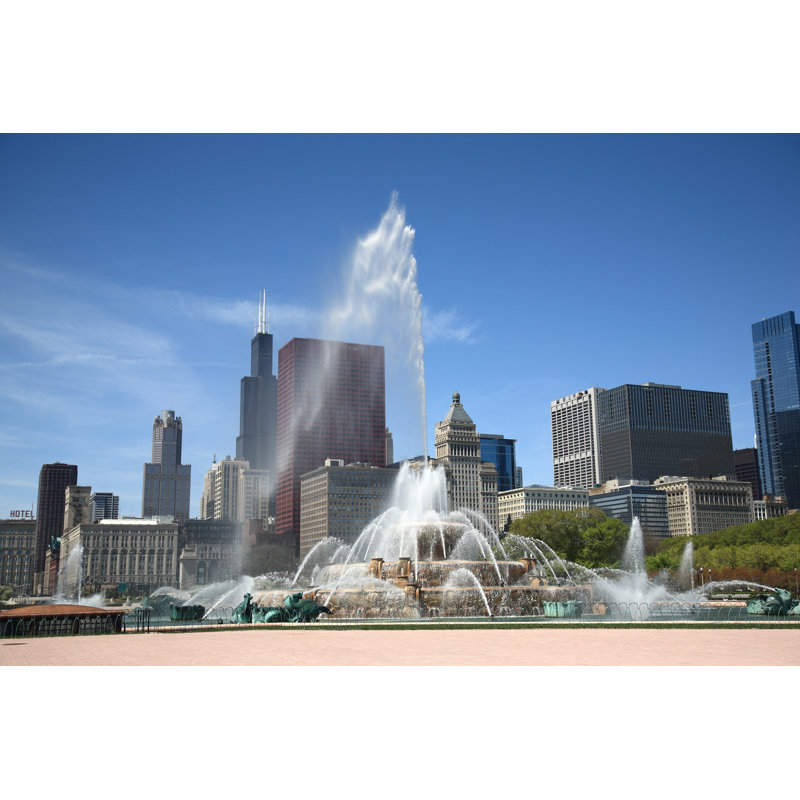 Chicago Skyline and Fountain 1 Piece Wrapped Canvas Wall Art, 51cm H x 76cm W