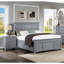 Table de chevet transitionnelle en bois massif gris avec 3 tiroirs d'extension 3 chambres dans un style intemporel