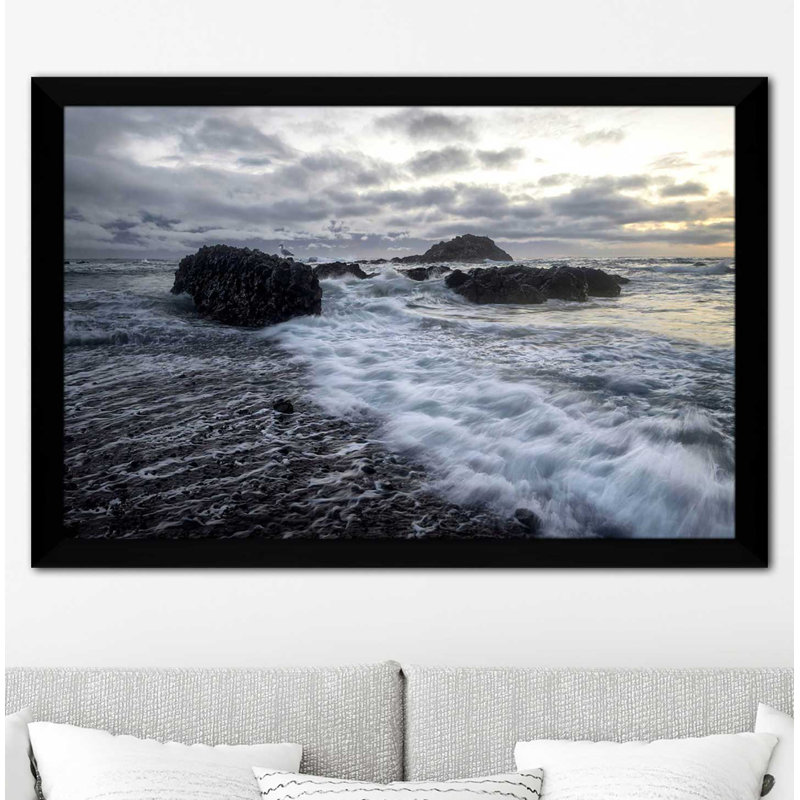 «Lighthouse», reproduction de photo, H 21,5 po x l 27,5 po x P 0,75 po, Cadre espresso