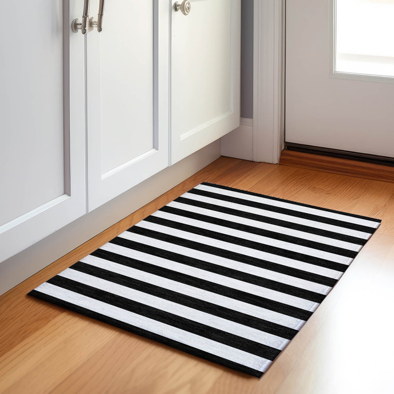 Cerrito Premium Machine Washable Cerrito AMF528 Black Rug, Rectangle 1'8" x 2'6"