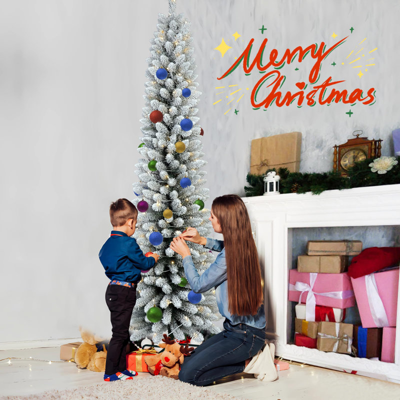Arbre de Noël pré-éclairé en velours texturé, 7'