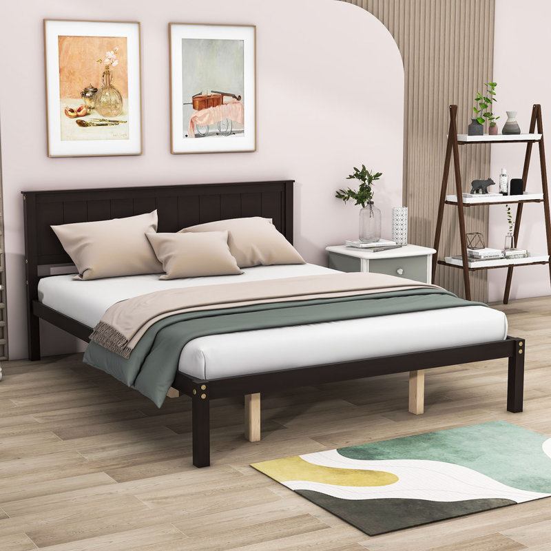 Base de lit plateforme en bois avec tête de lit Claythorne, Grand