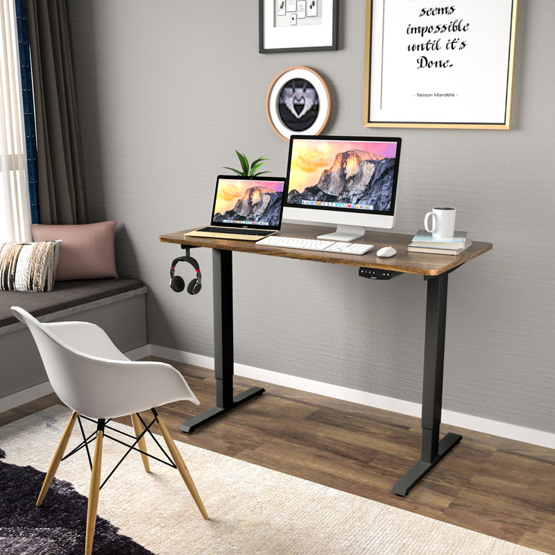 Bureau debout à hauteur ajustable Studley, H 47,3 po x l 47 po x P 24 po, Naturel / blanc