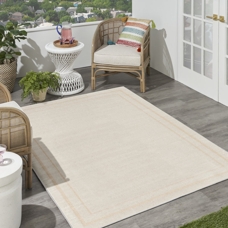 Sandy Indoor / Outdoor Rug, Rectangle  8' x 10'