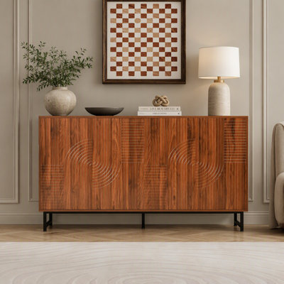 Buffet 59 pouces Mid-Century moderne, armoire de rangement géométrique sculptée avec pieds en métal, armoire polyvalente en grain de bois noyer pour le salon, la salle à manger, le vestibule