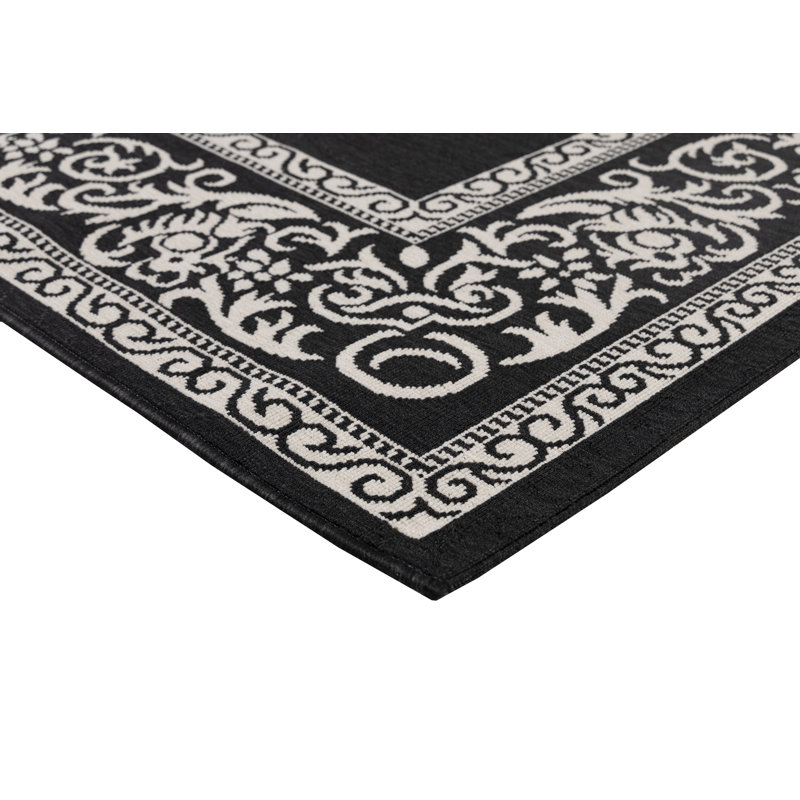 Magnifique tapis intérieur / extérieur noir Ramos, Rectangle 2 pi 7 po x 6 pi 6 po
