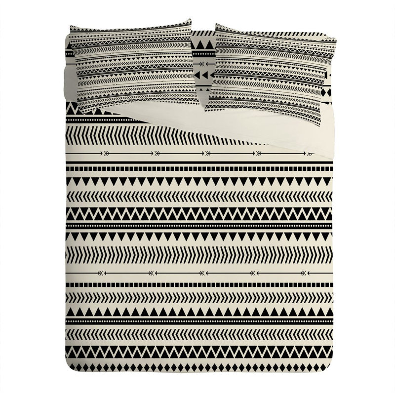 Allyson Johnson Polyester Geometric Shapes Duvet Cover, Queen Duvet Cover + 2 Standard Shams